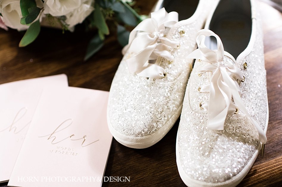 glitter bride shoes sparkle bride shoe vows horn photography and design