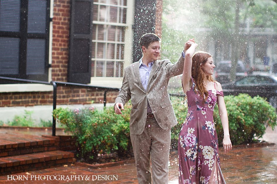 candid engagement photos in the rain unique picture ideas horn photography and design