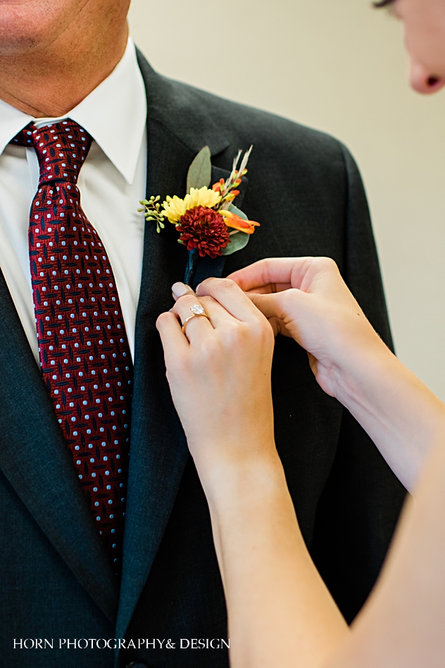 bride pins boutonnière on 