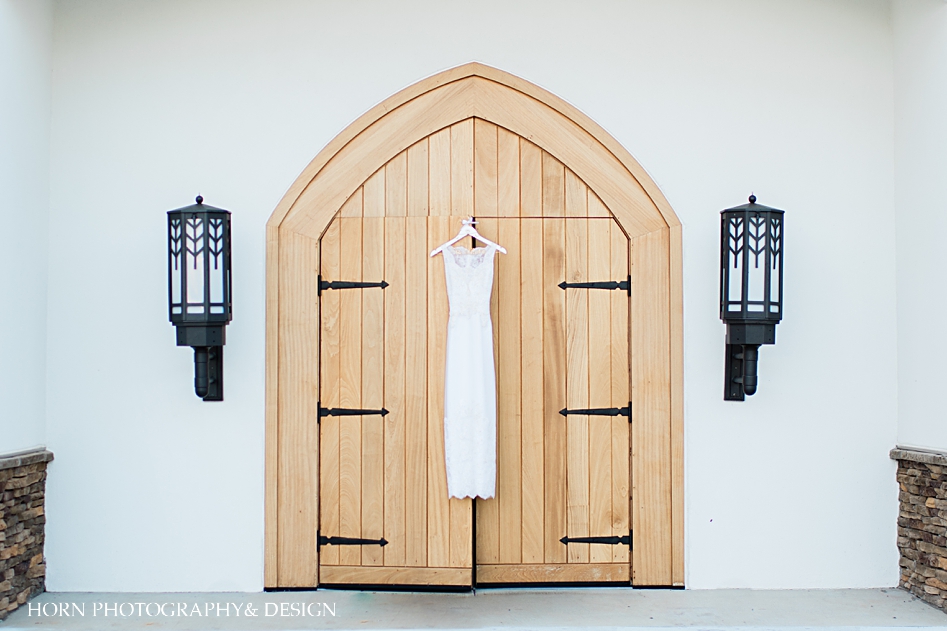 Horn photography and design St. Anna Church wedding catholic wedding dress on doors